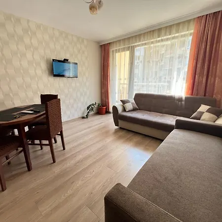 Okolchitsa - Stylish And Cozy Appartement