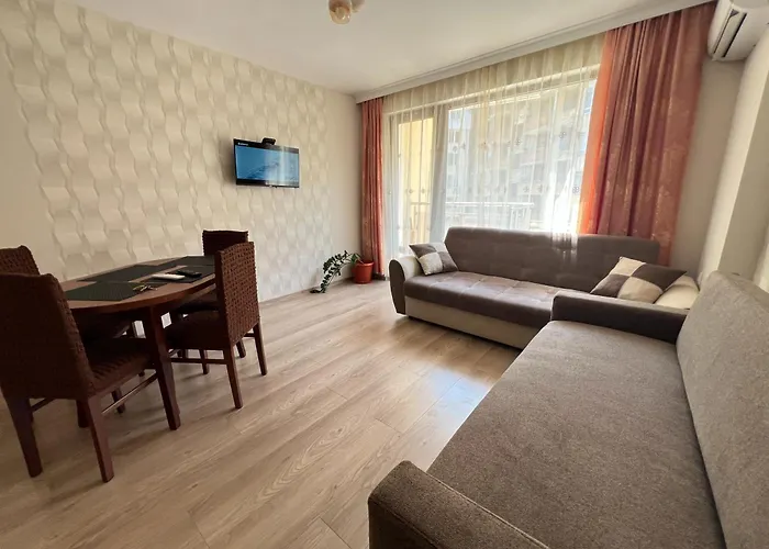 Okolchitsa - Stylish And Cozy Appartement